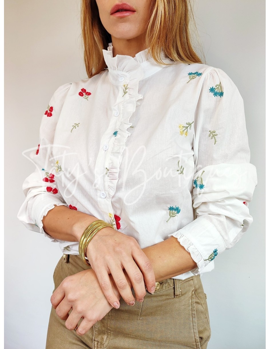 Camisa cerezas bordadas