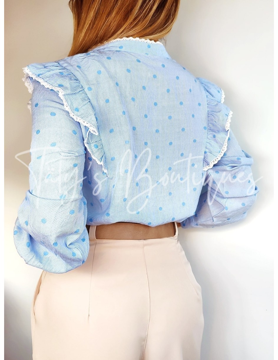 Camisa vichy azul con topos volantes y puntilla | Täty's Boutiques - Grupo Puerto Gragera
