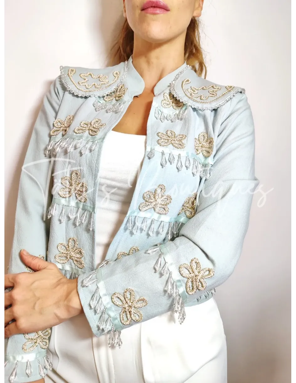 Torera verde menta con bordados y cristales | Täty's Boutiques - Grupo Puerto Gragera