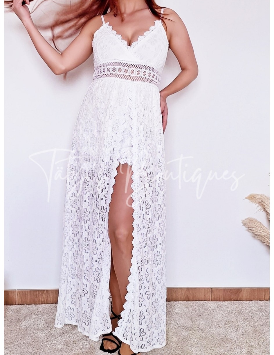 Mono corto con capa de encaje | Täty's Boutiques - Grupo Puerto Gragera